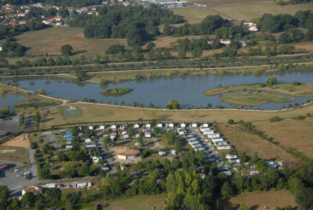 Camping Du Lac De Сожон Экстерьер фото